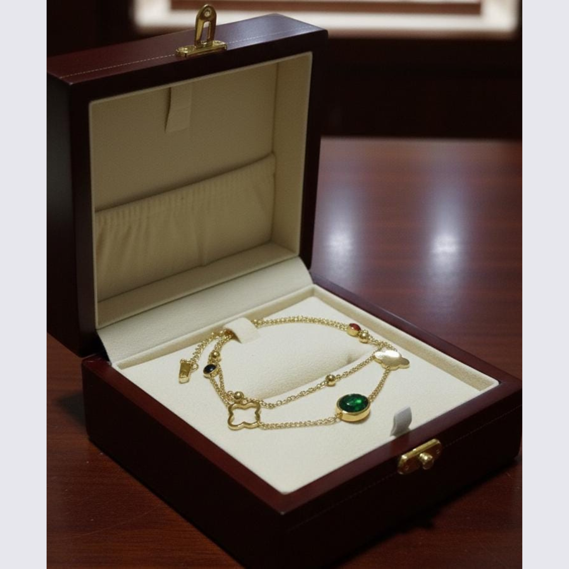 Emerald Stone & Clover Charms Bracelet