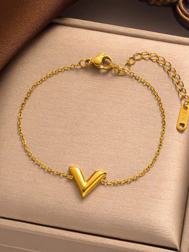 Gold V Bracelet